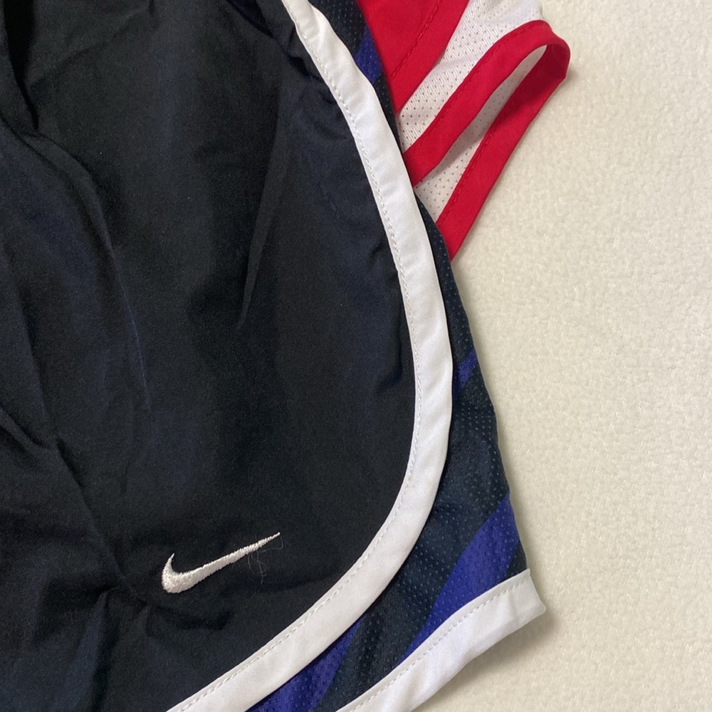 Nike shorts size small 2 pairs good condition - Picture 6 of 6